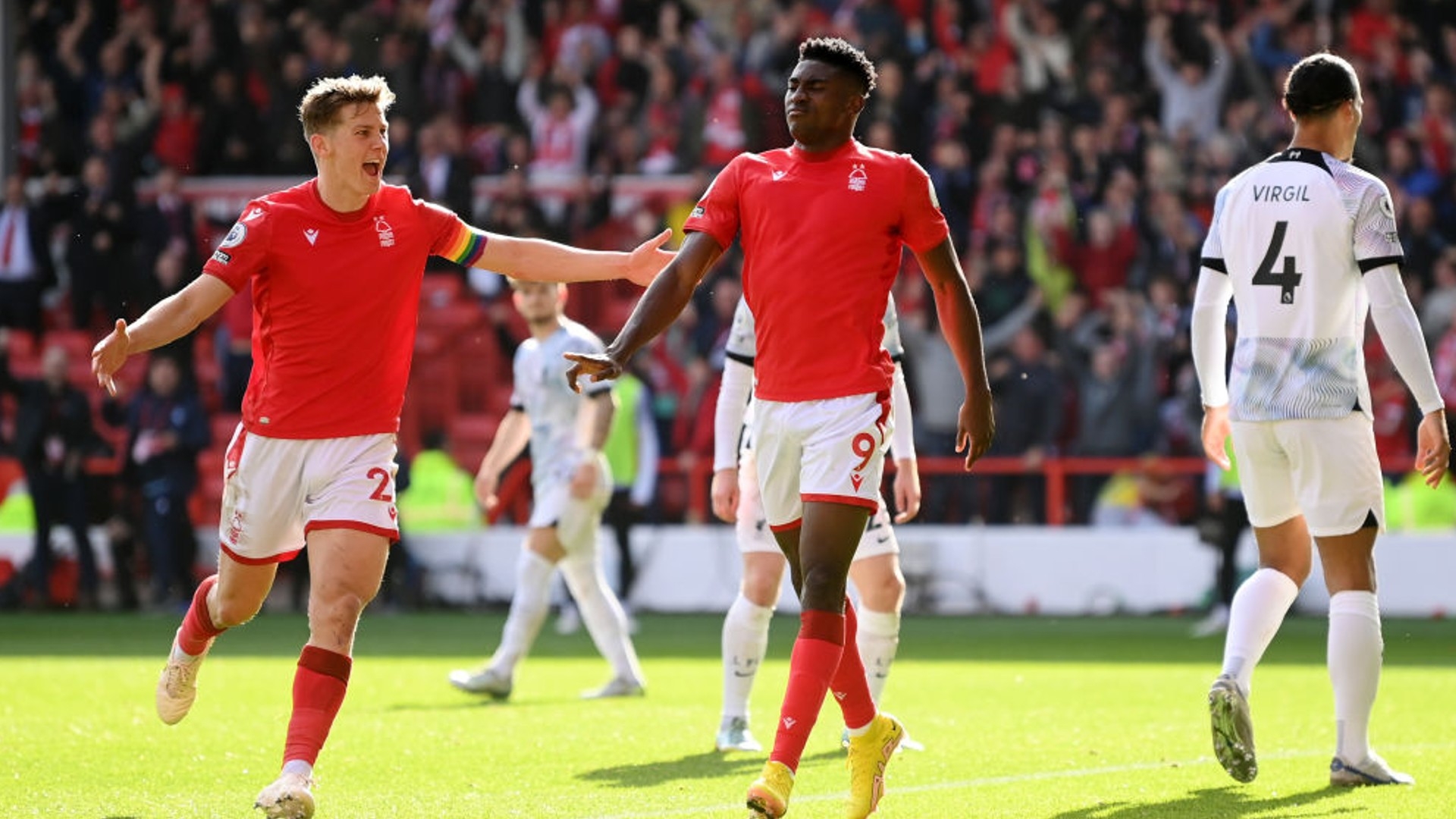 在关键时刻 在关键时刻